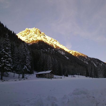 Hotel Bucaneve Моэна Экстерьер фото