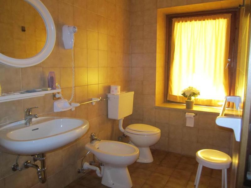 Hotel Bucaneve Моэна Экстерьер фото