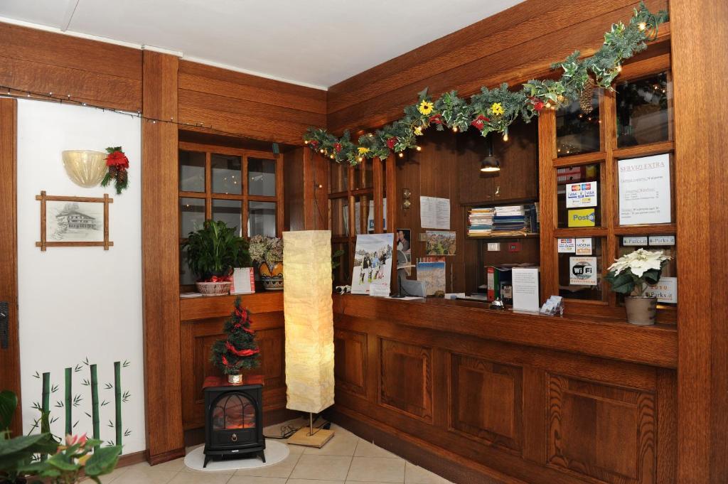Hotel Bucaneve Моэна Экстерьер фото